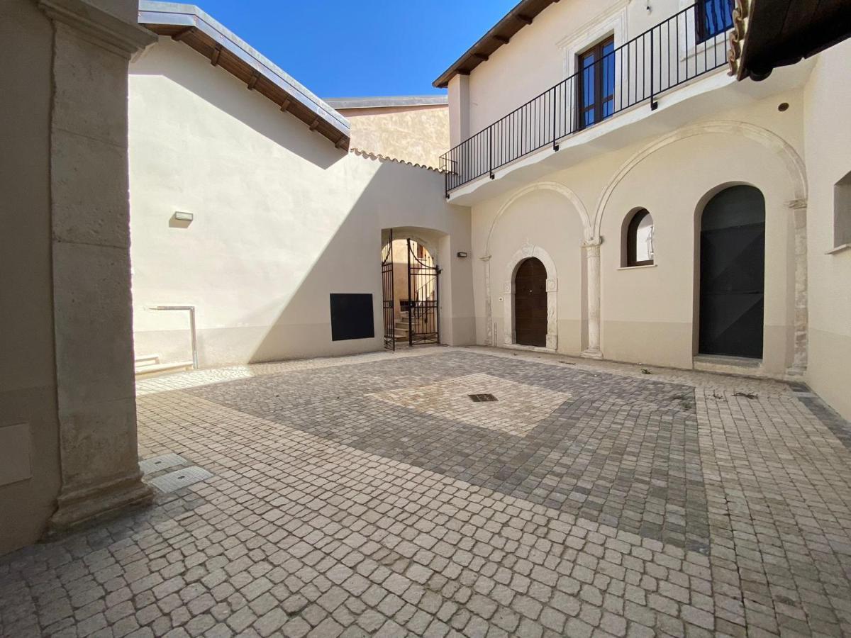 Ferienwohnung Dimora Degli Angeli LʼAquila Exterior foto