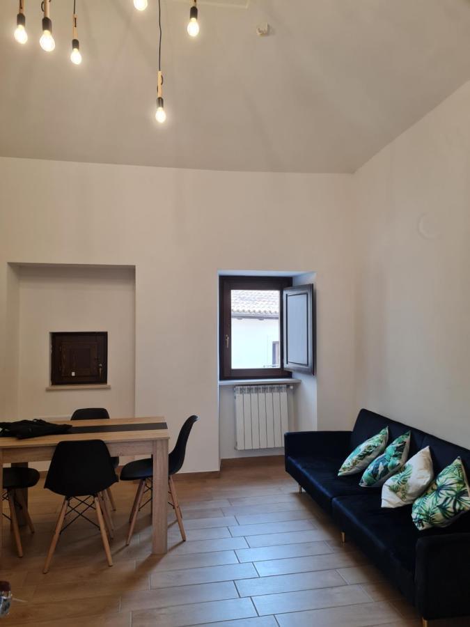 Ferienwohnung Dimora Degli Angeli LʼAquila Exterior foto